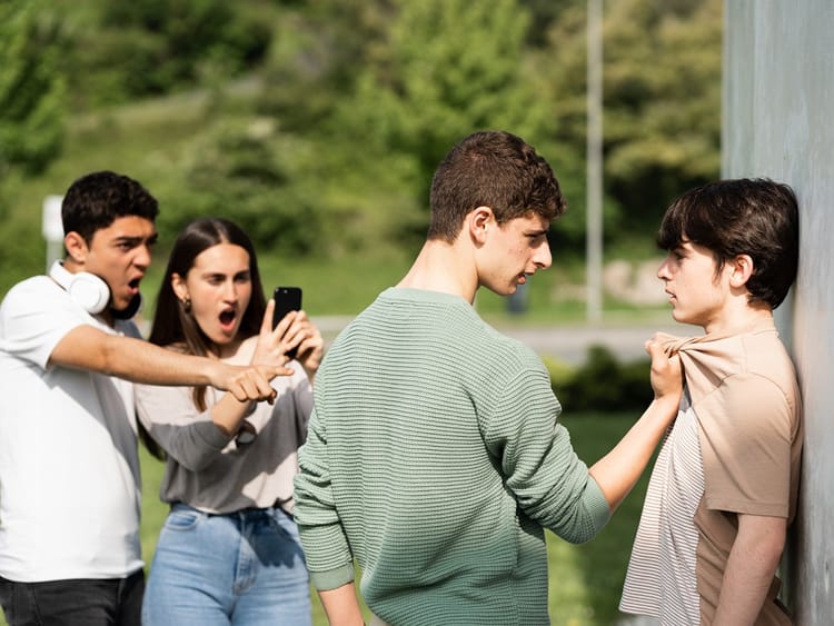 агрессивная среда