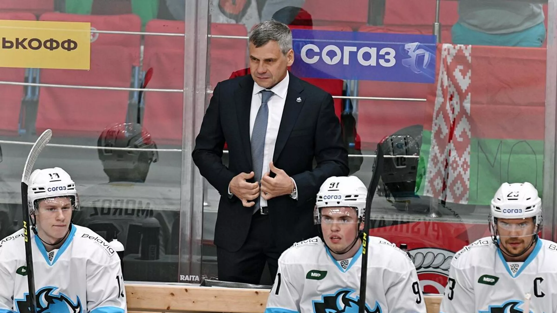 Дмитрий Квартальнов