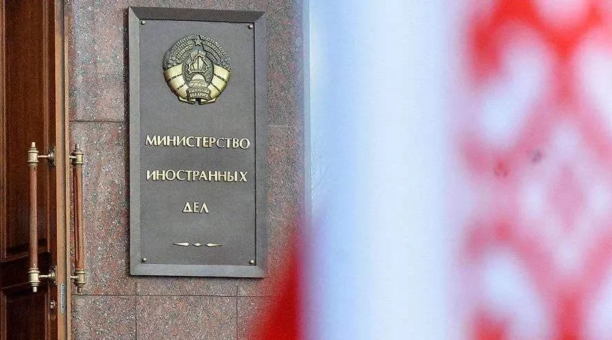 72 часа чтобы покинуть страну — МИД Беларуси высылает чешского дипломата за пределы республики