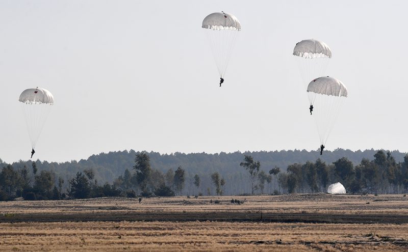 Десантирование на полигоне