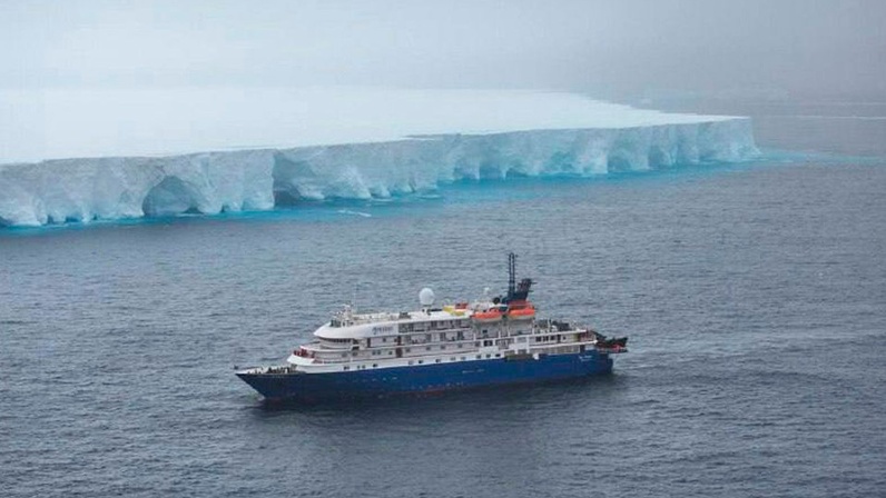 Крупнейший айсберг