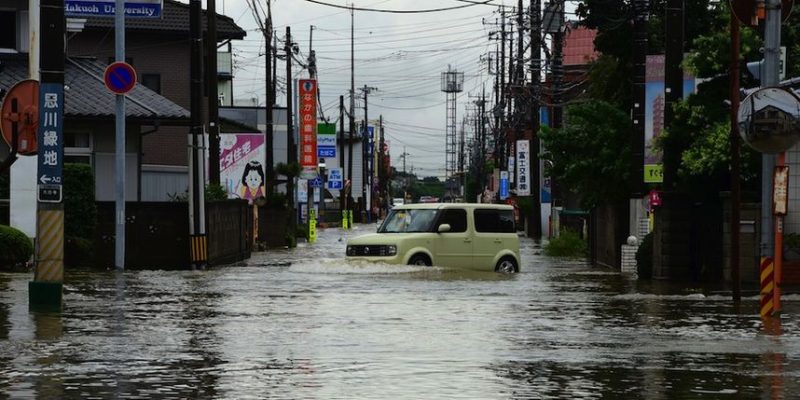 Токио затопили дожди