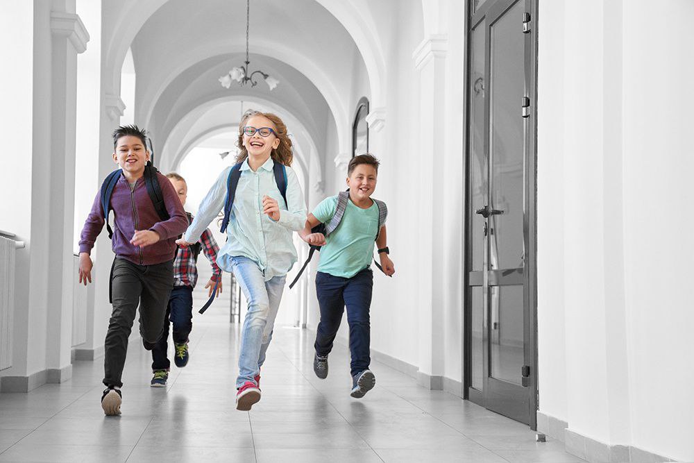 перемена дети школа