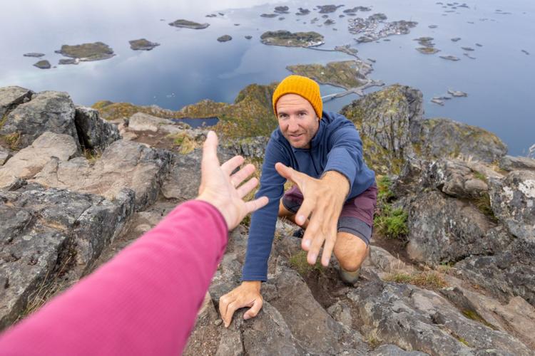 рука помощи