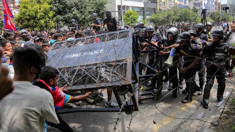 Протесты в Непале