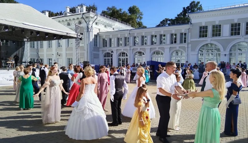 «Вераснёўскі фэст» в усадьбе Булгаков