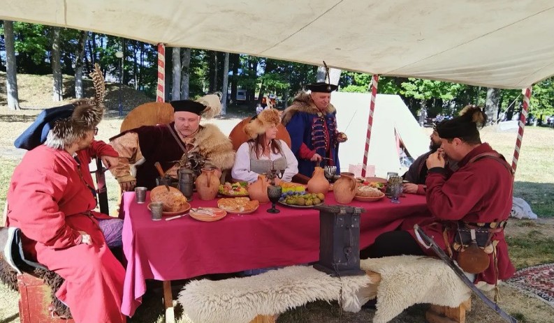 «Вераснёўскі фэст» в усадьбе Булгаков 