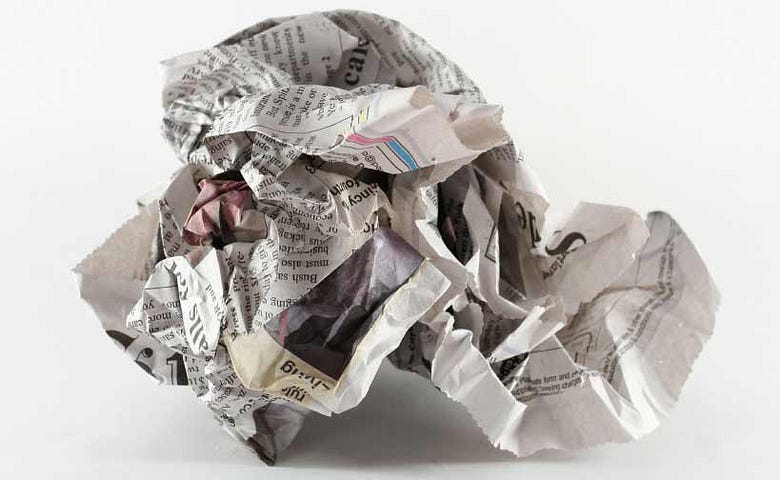 Скомканная газета