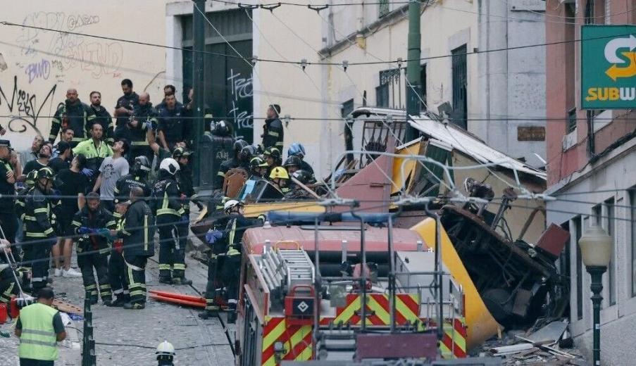 крушение фуникулера в Лиссабоне