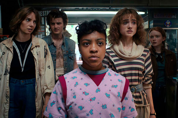 «Очень странные дела» сериал