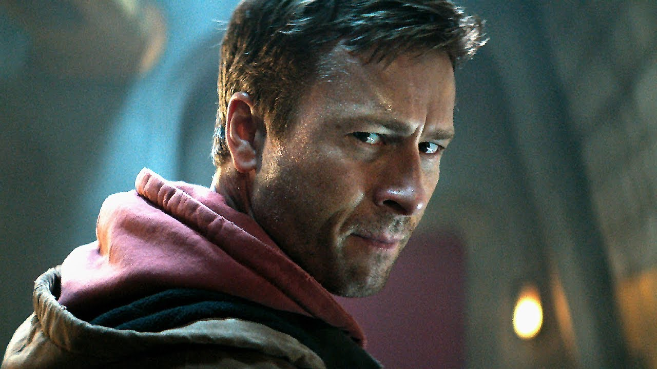 Бегущий человек фильм 2025