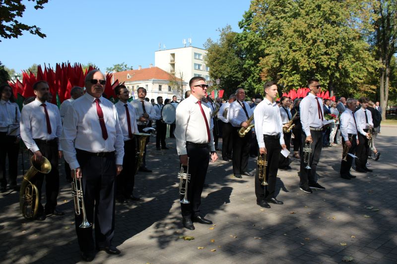 возложение 