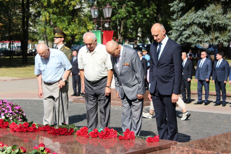 возложение 