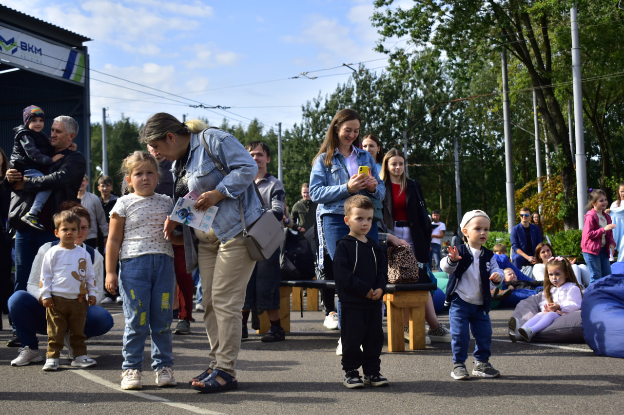 БКМ Холдинг Белкоммунмаш завод праздник дети