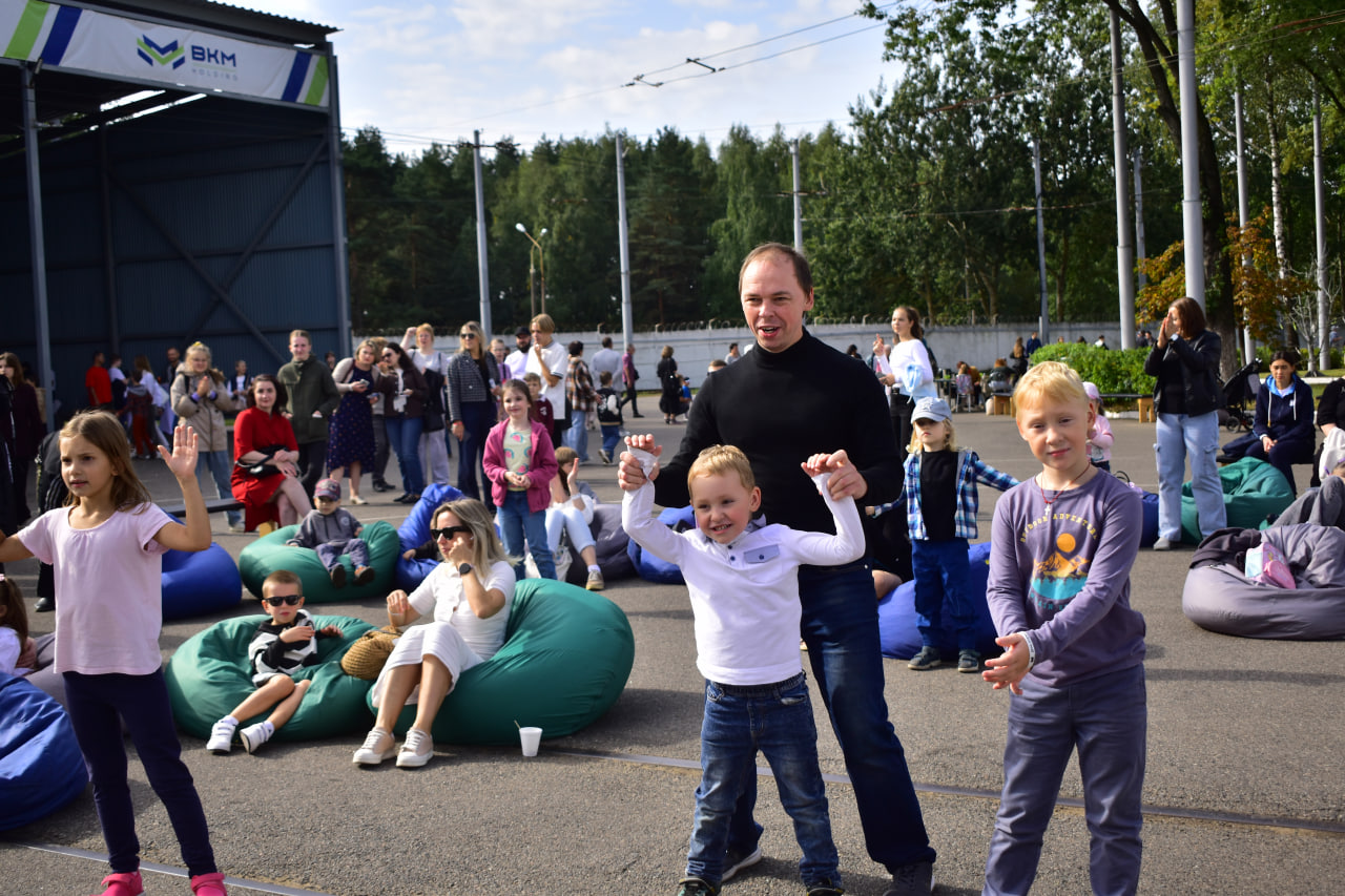 БКМ Холдинг Белкоммунмаш завод праздник дети