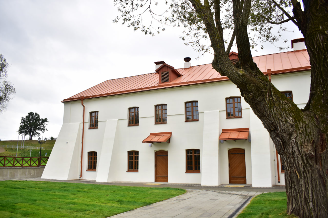 Лошицкий здание