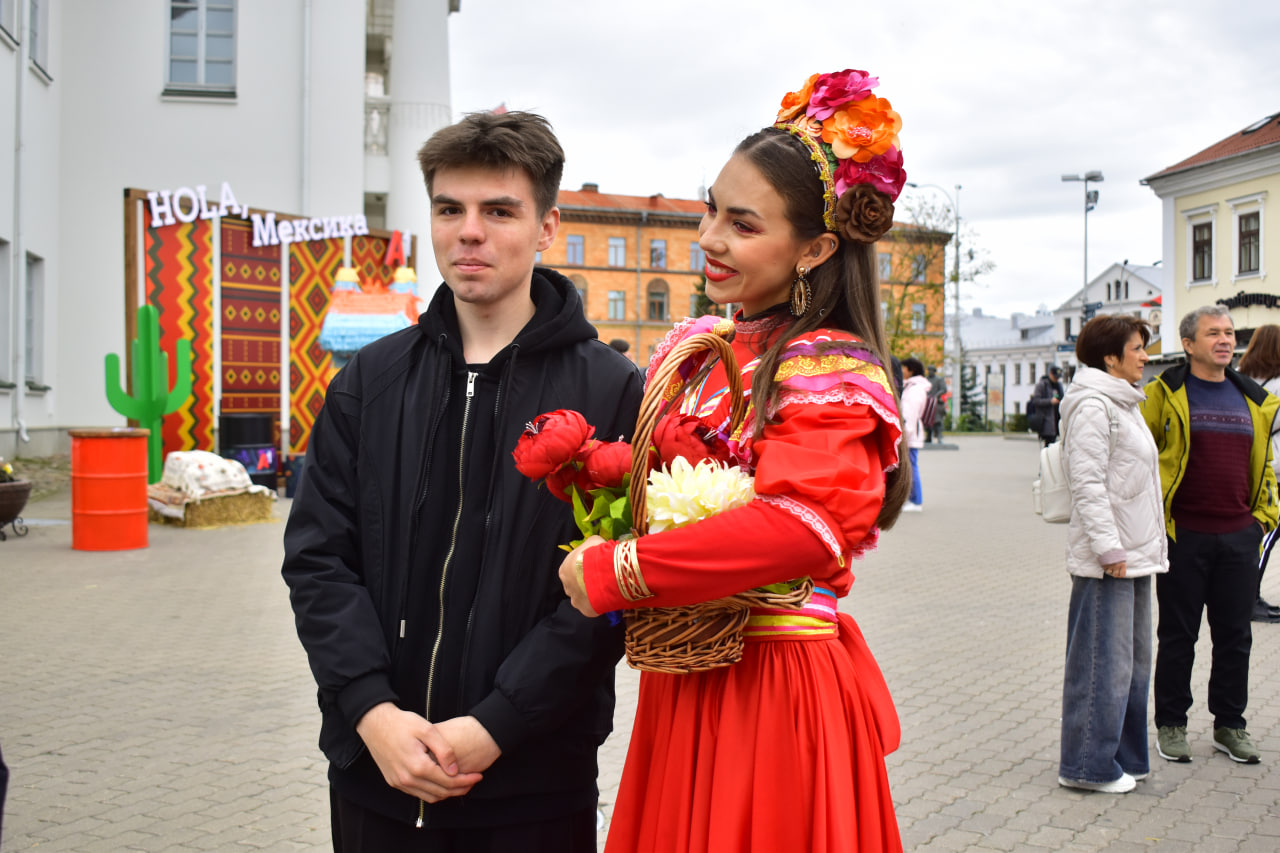 фестиваль Мексика наряд