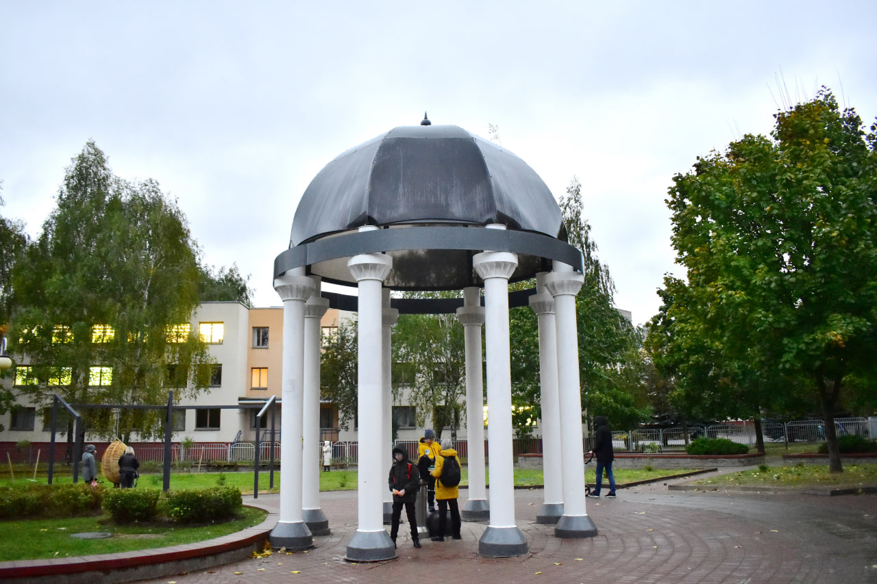 родник ротонда