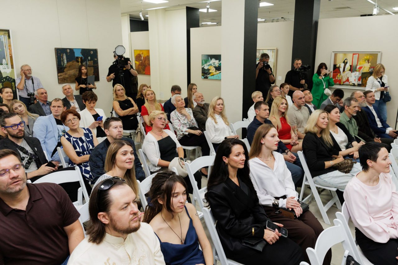 зрительный зал