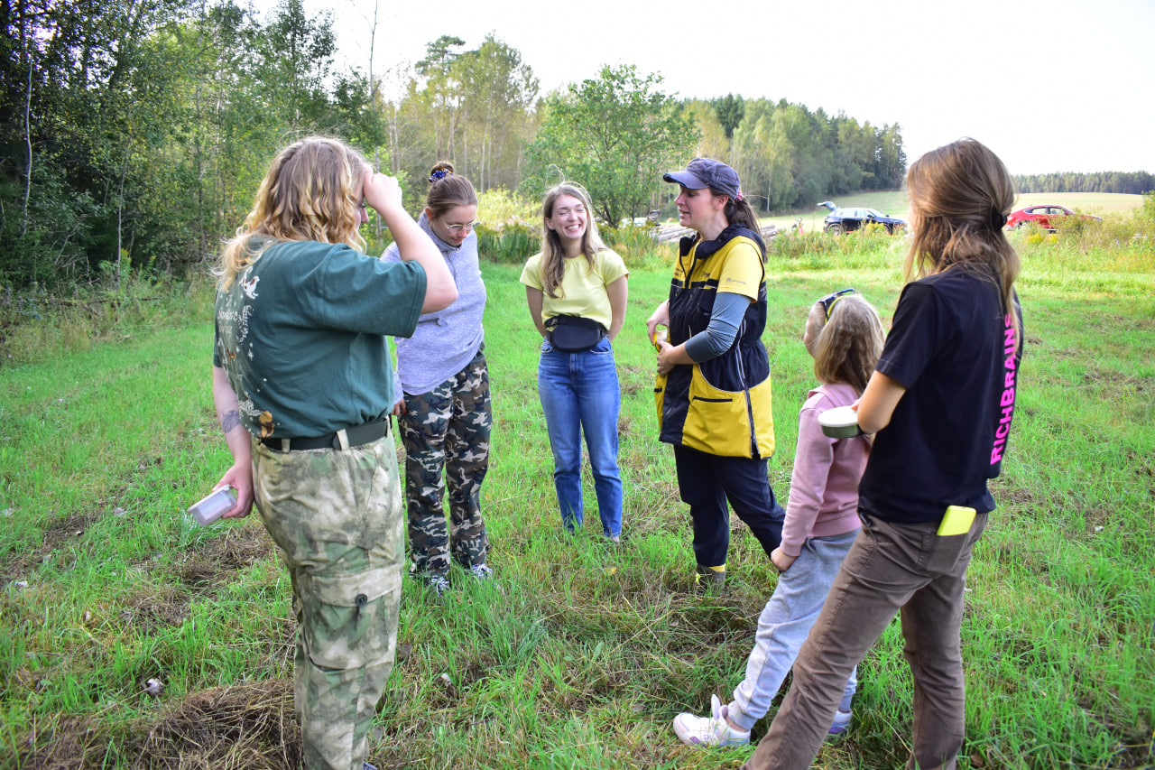 статисты кинологи отряд