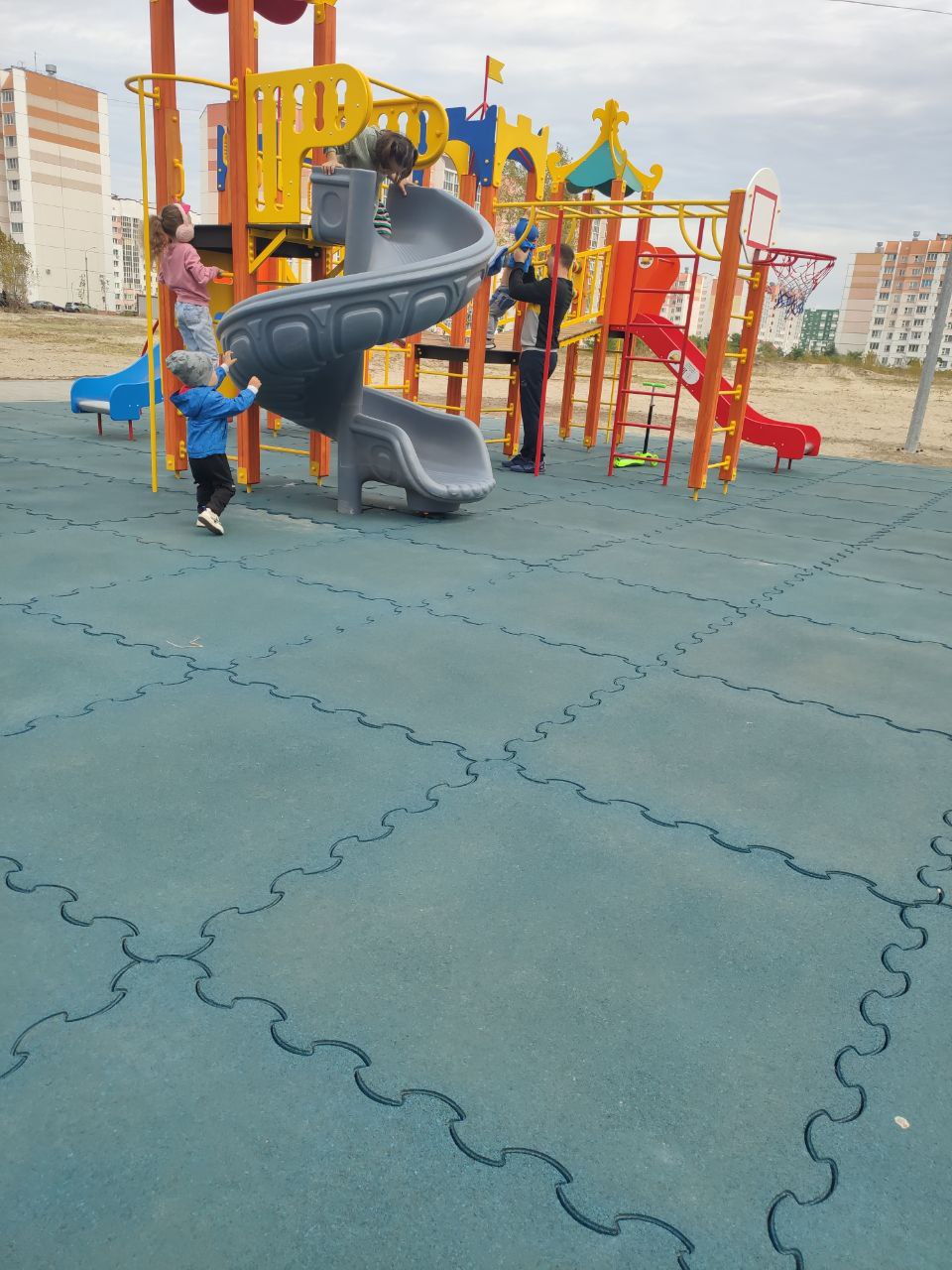площадка на шведской горке детский городок Гомель