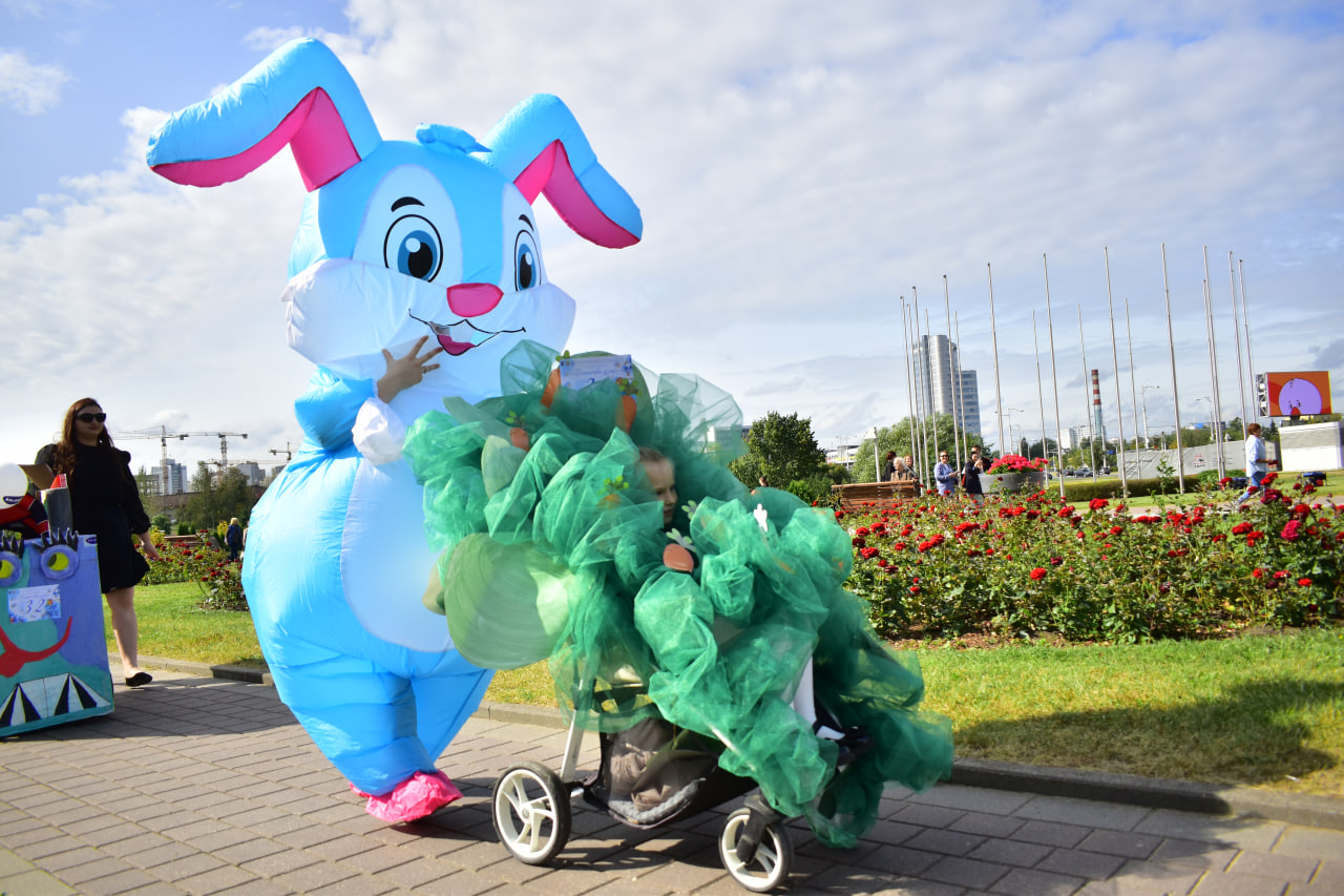 парад колясок