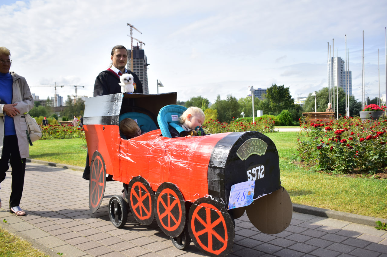 парад колясок