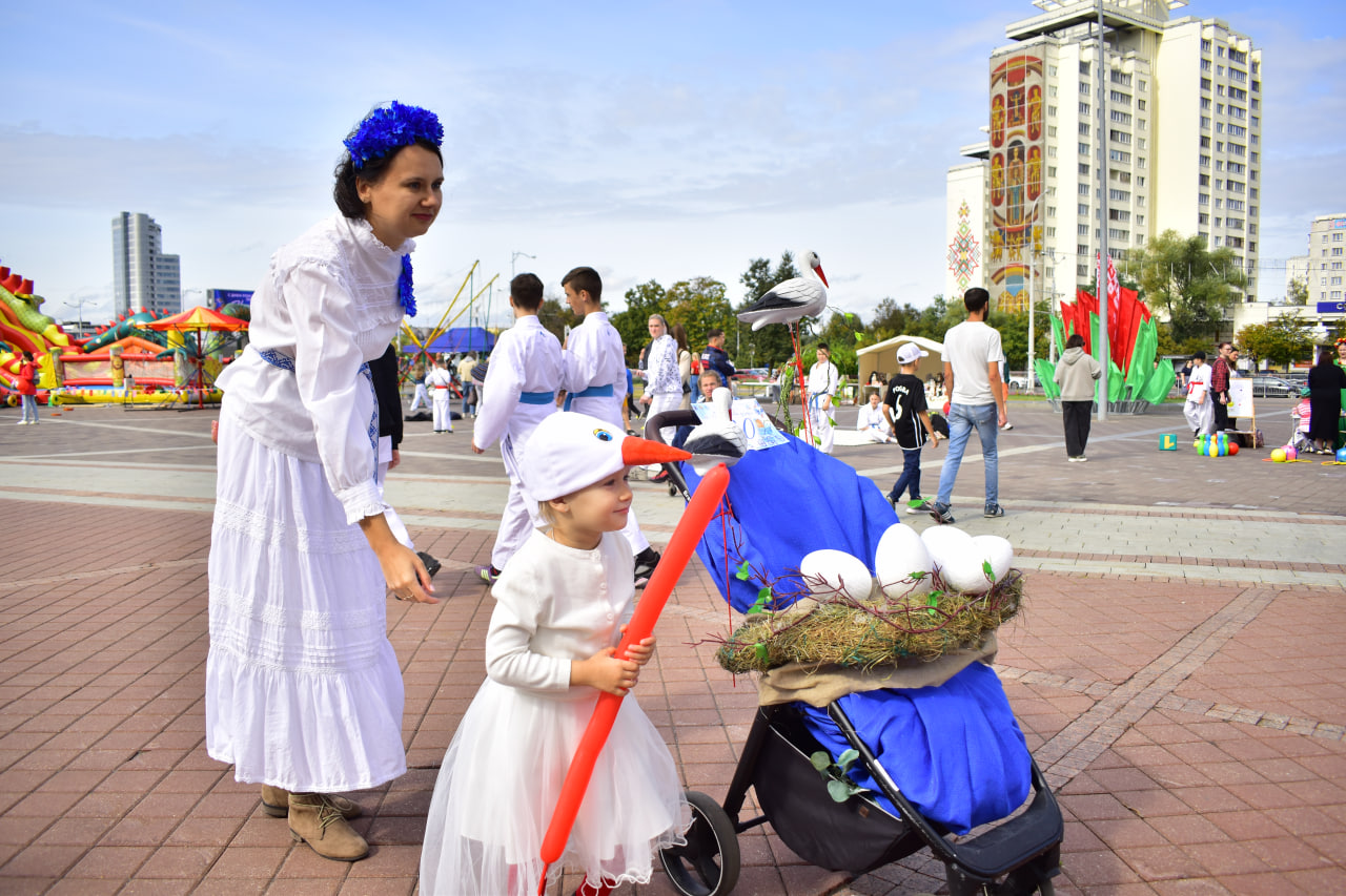 парад колясок