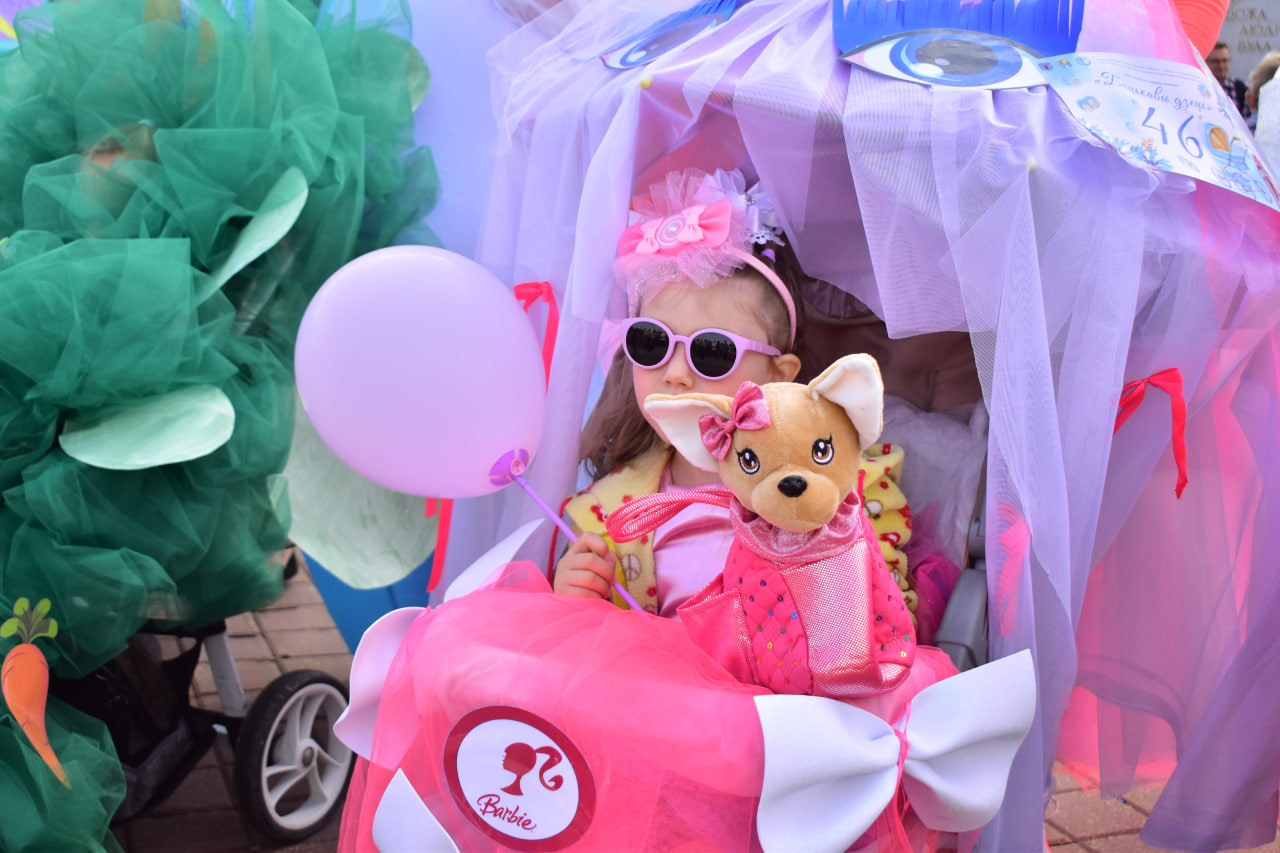 парад колясок