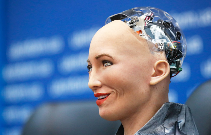 Робот София