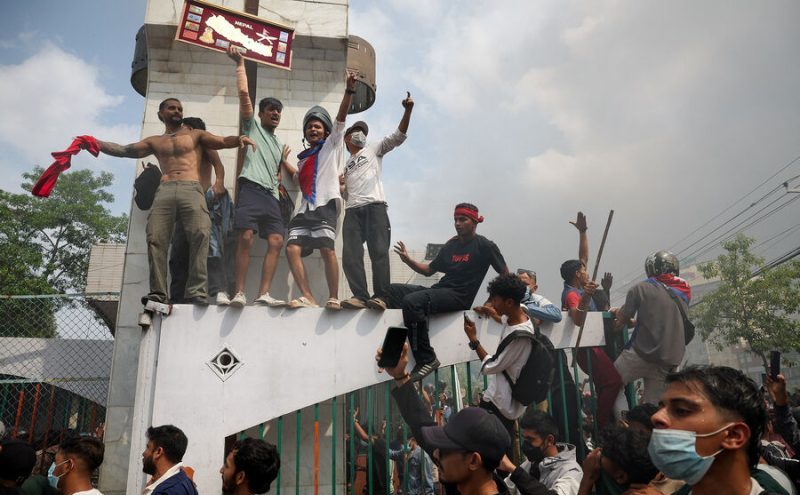 Протестующие в Непале