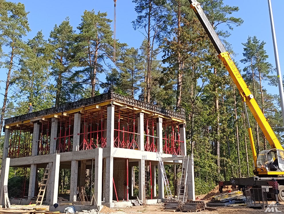 Уютный возведение дома