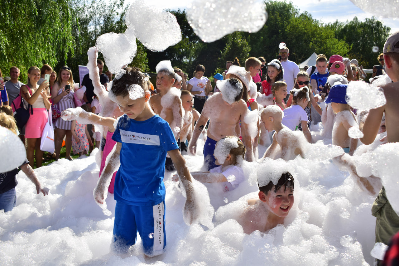 фестиваль Фэмили Фэст пенная вечеринка