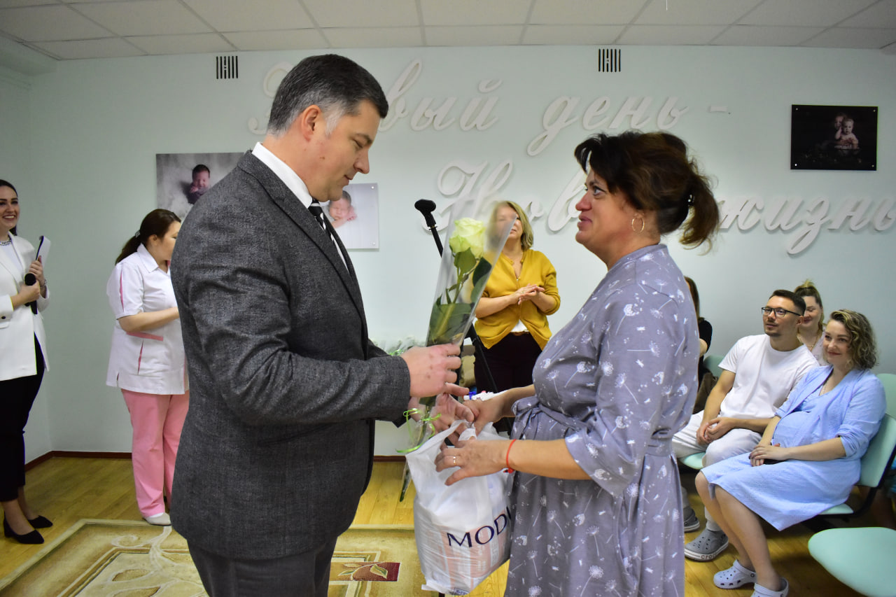 поздравление 6 роддом День матери