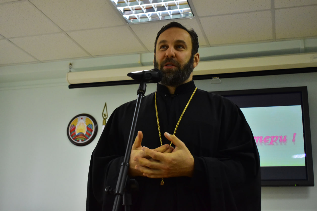 День матери отец Дионисий