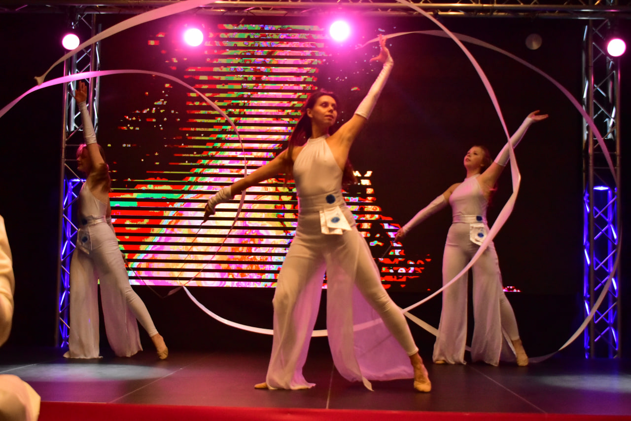 танец выступление