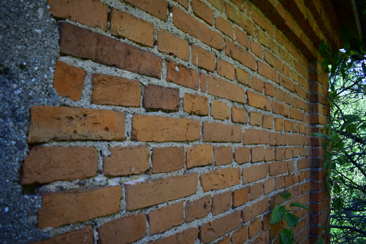 стена кирпич