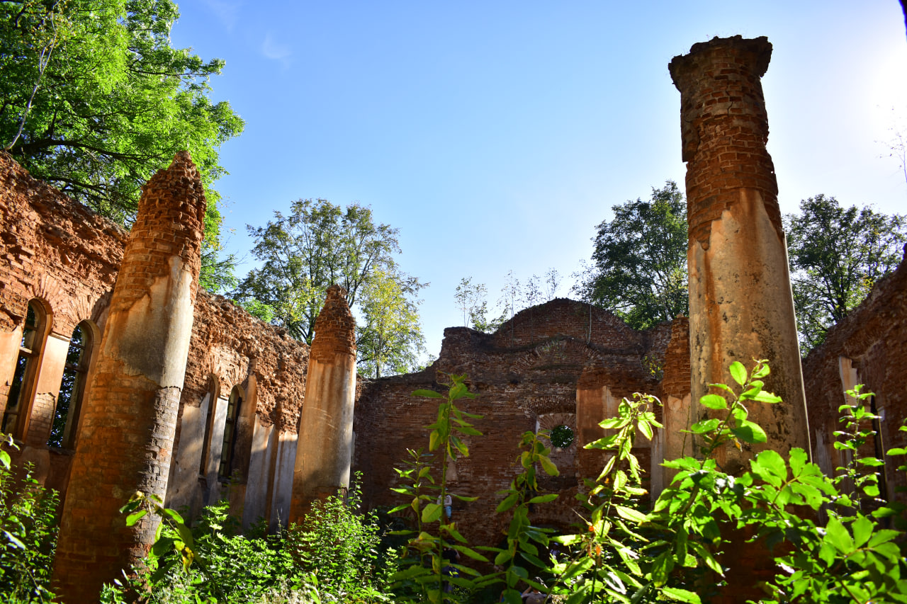 руины костела 