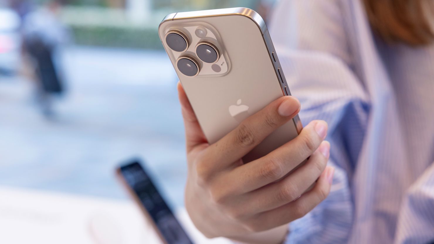 Айфон в руках