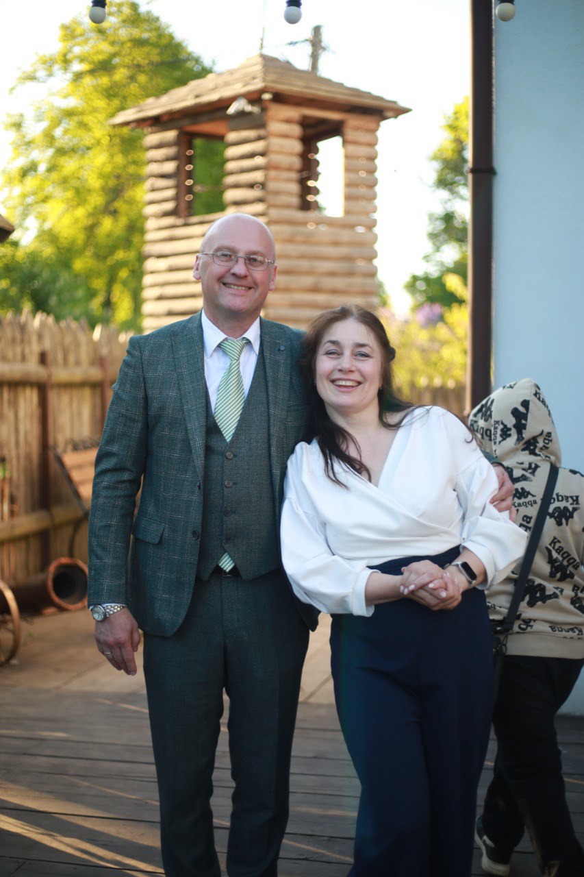 муж и жена многодетные родители