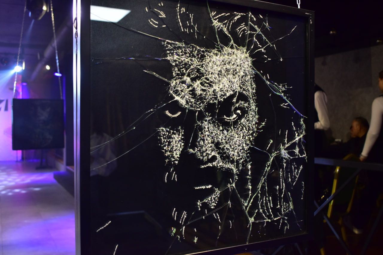 портрет стекло Роман Бондарь