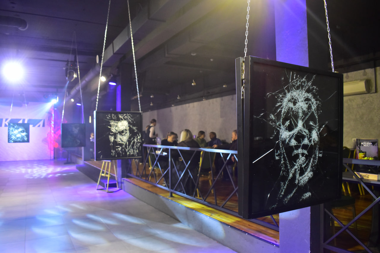 выставка картины Роман Бондарь