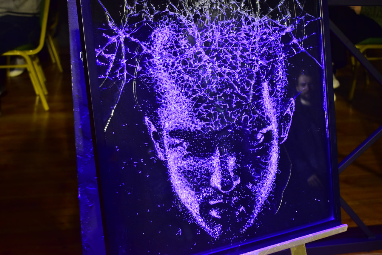 картина на стекле Роман Бондарь