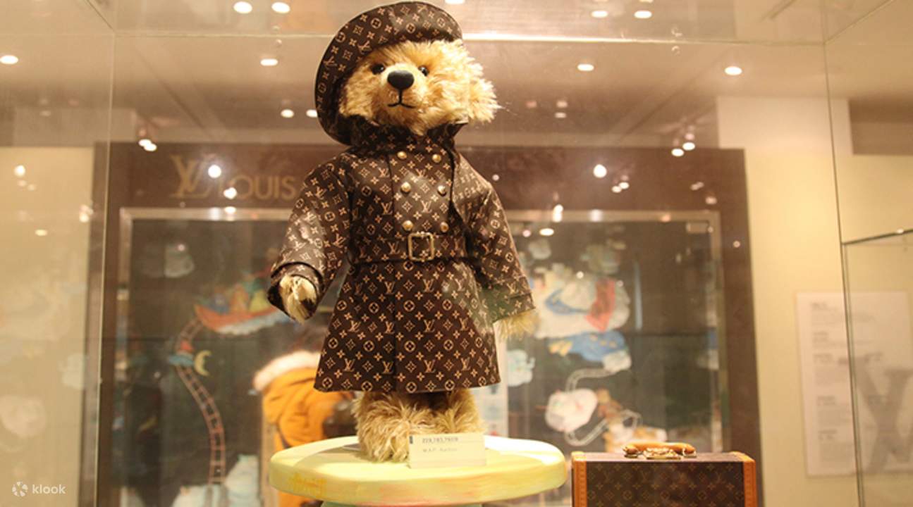  плюшевый мишка от Steiff в одежде Louis Vuitton