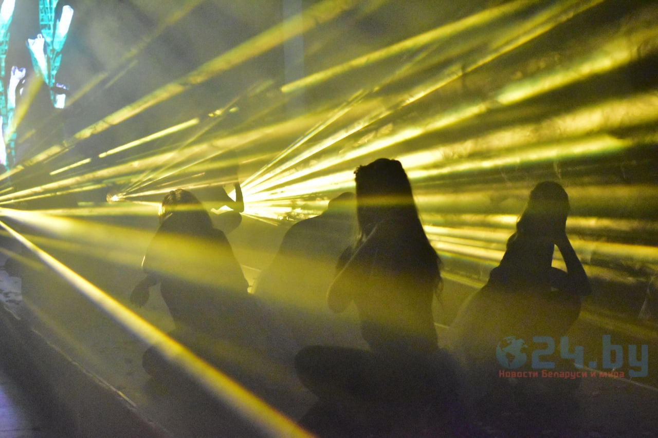 модель показ мод