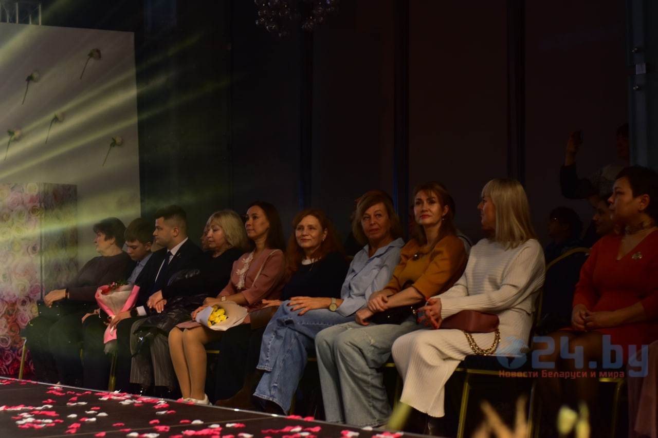 модель показ мод