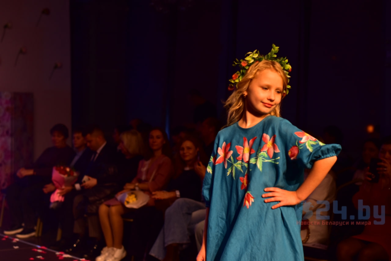 модель показ мод