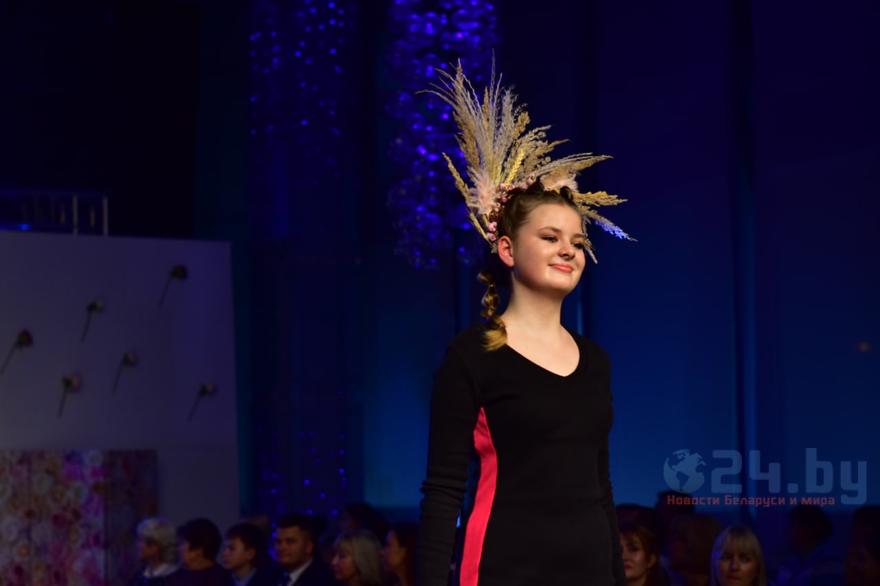 модель показ мод