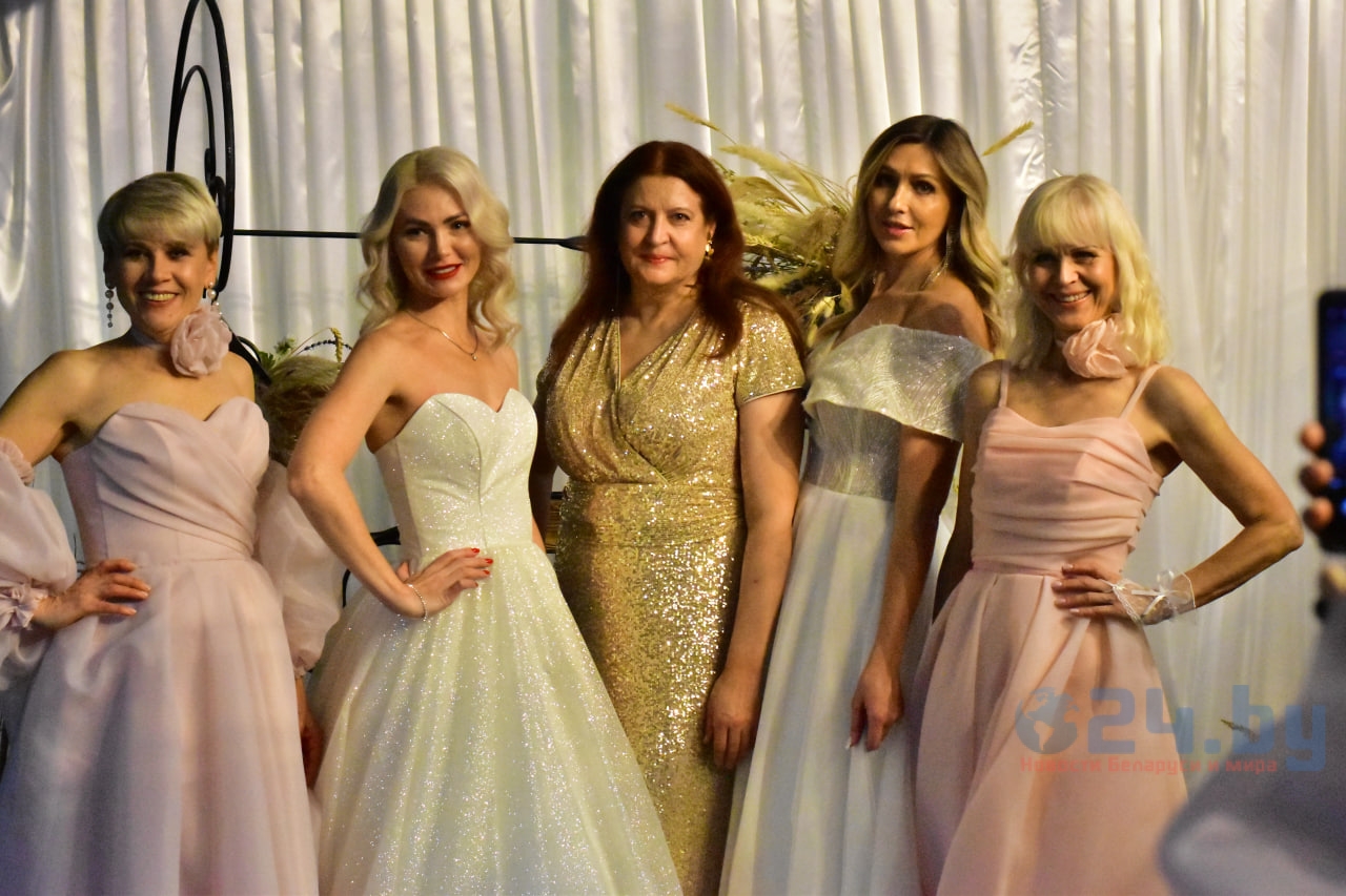 модель показ мод