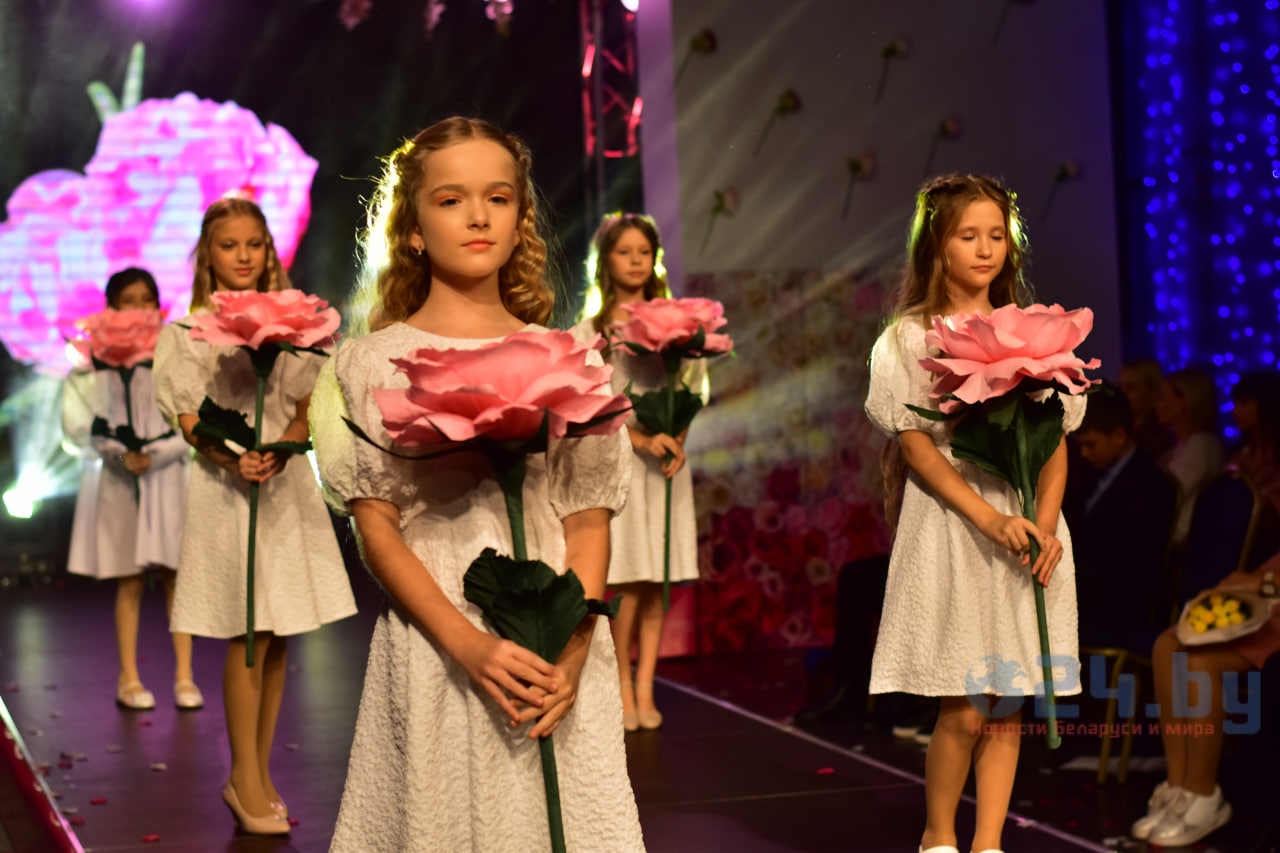 модель показ мод